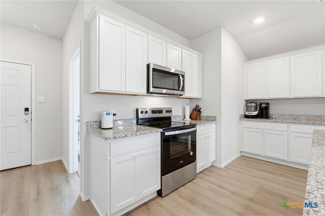 Photo - 162 Ellenora Dr