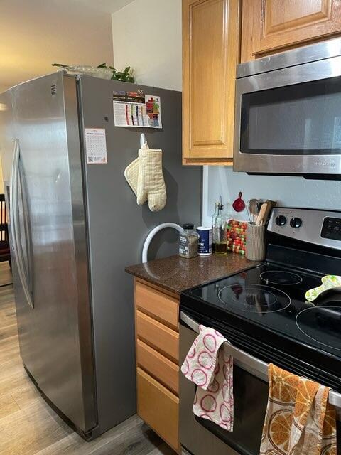 Photo - 1135 W 9th St