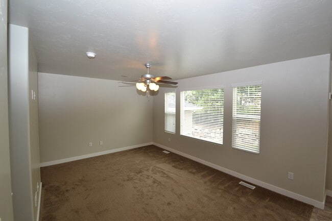 Photo - Beautiful 3 Bed/2.5 Bath in Draper!!!