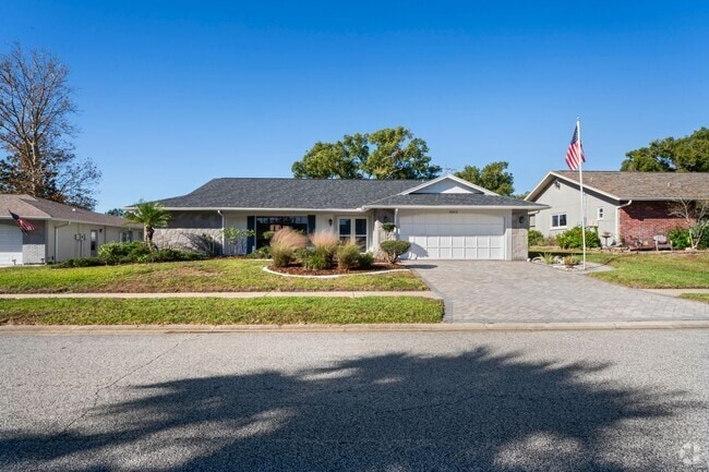 Building Photo - 8312 Roxboro Dr Rental