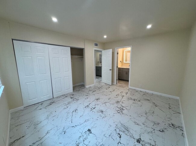 Photo - 831 N San Antonio Ave Unidad A
