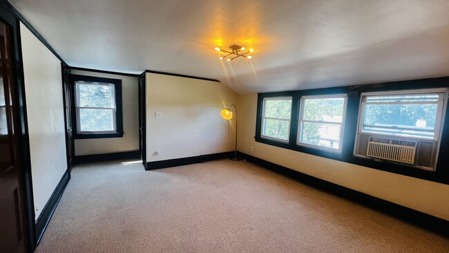 Building Photo - 216 Academy St Unit 3 Rental