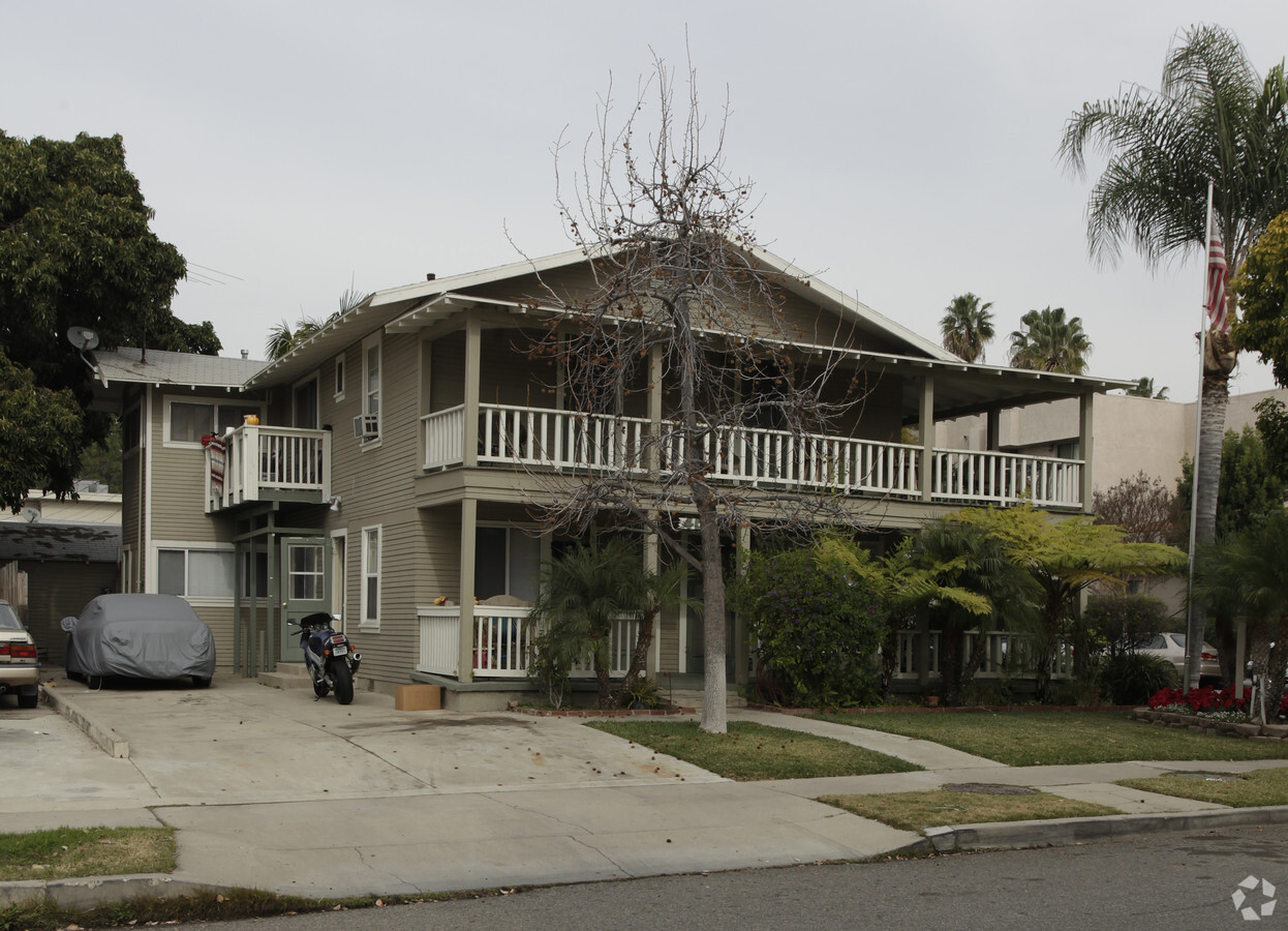 Photo - Jerome's Amerige Flats Apartments