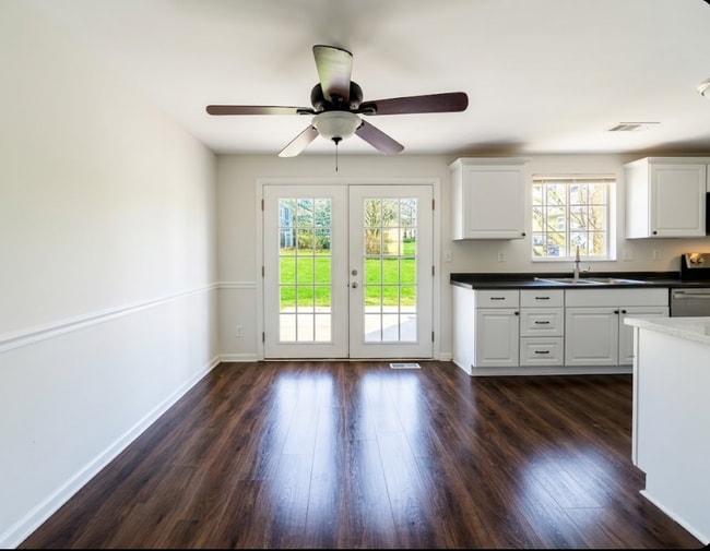 Photo - 114 Drexel Dr