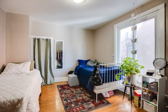 Photo - 425 12th Ave SE