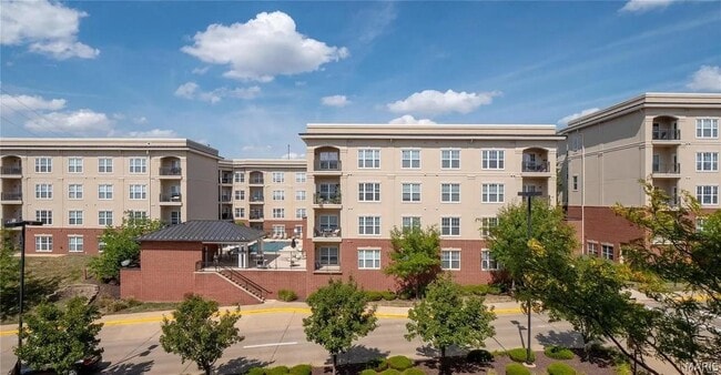 Building Photo - 1270 Strassner Dr Unit 3409