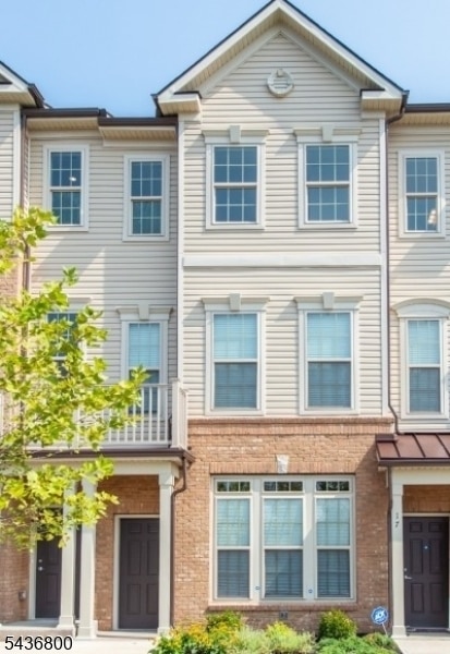 Building Photo - 5 Sternadori Rd