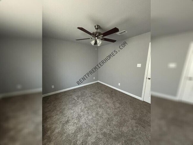 Photo - 22 Winchester Dr