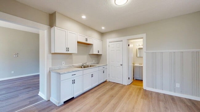 Building Photo - 7701 Dercum Rd Unit 7701 Dercum Rd - Rear