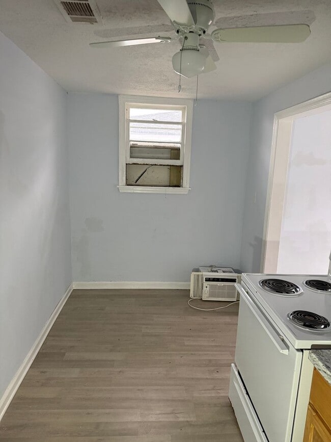 Photo - 485 Mellon St Unidad B