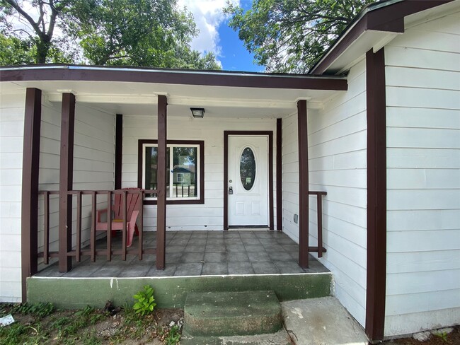 Photo - 4411 Buena Vista St