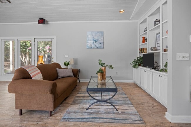 Club House - Summer Park Apartments