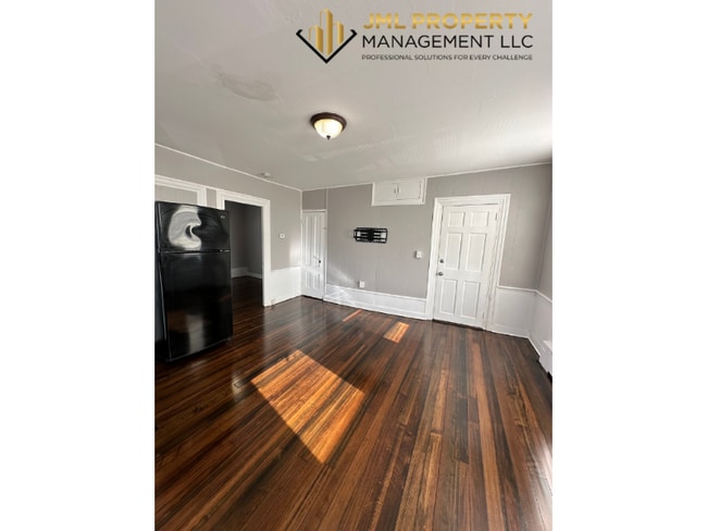 Photo - 58 Edgemond St Unit 4