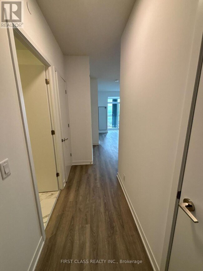 Photo - 180 Front St E Unité 4207