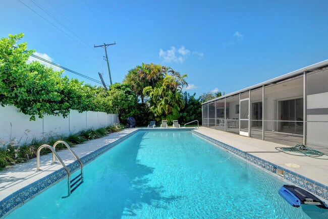 1171 Bimini Ln