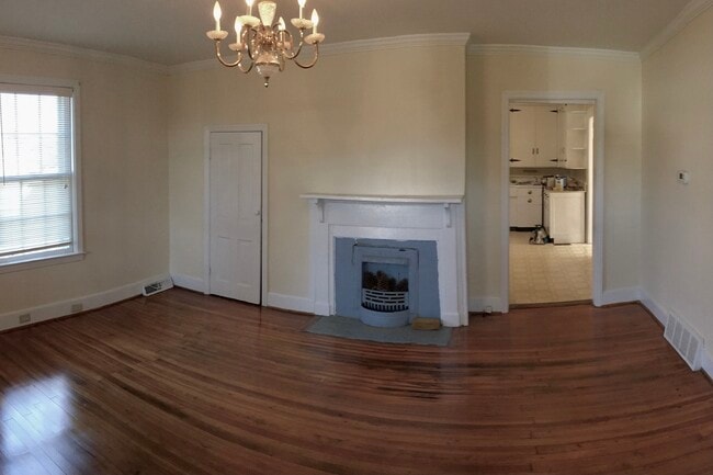 Sala de estar - 730 Maryland St Unidad 1