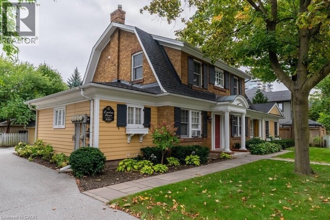 Photo - 2080 Caroline St