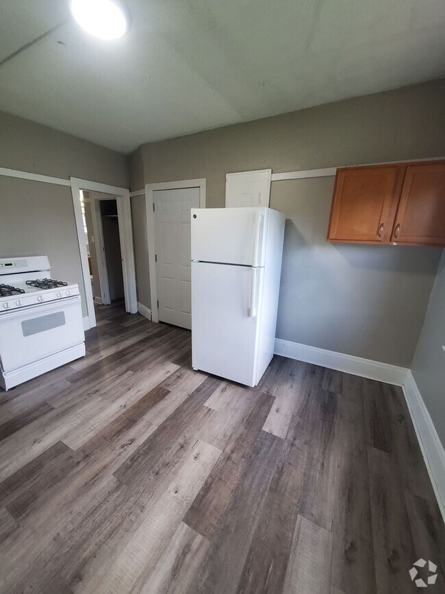 Building Photo - 2338-2340 N 15th St. (4 Unit) Rental