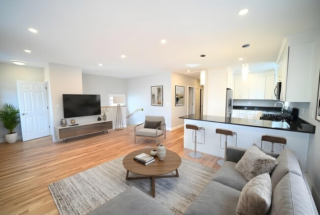 19 Roberts Street Unit 3