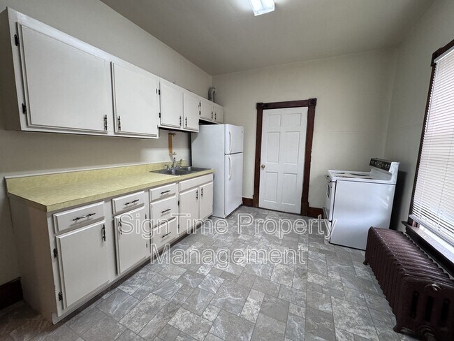 825 Hamilton Blvd Unidad C