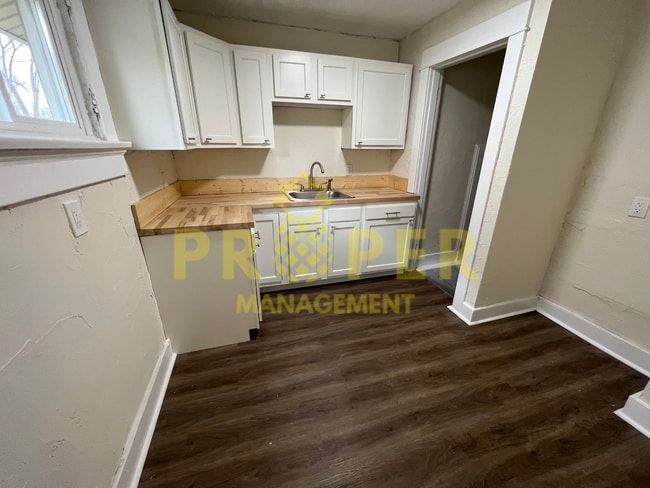 Photo - 2 bedrooms 1 bathroom house for rent