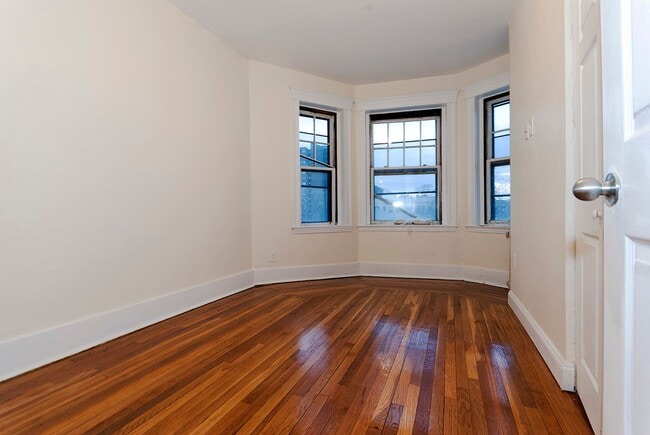 Photo - Renovated 2 Bed on Comm Ave | Heat & Hot Water Included | Cats OK | 9/1