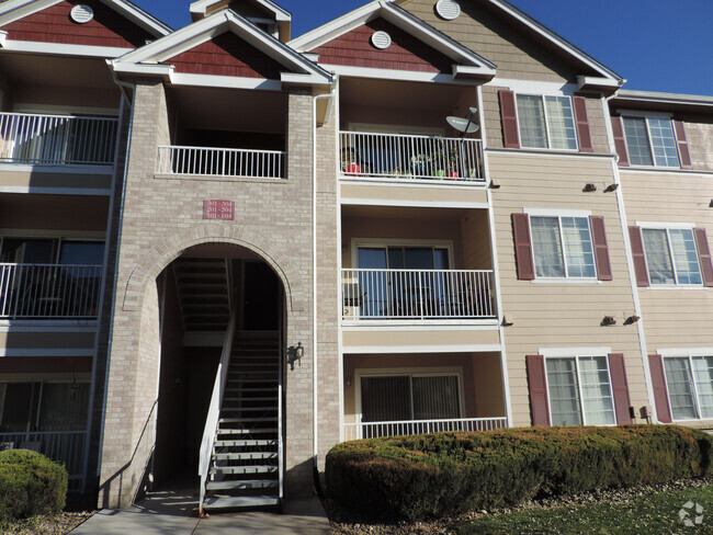 Building Photo - Englewood 2 Bedroom, 2 Bath Condo (Availab... Unit 1103