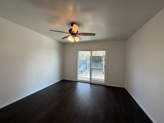 Photo - 3969 Severance Ave