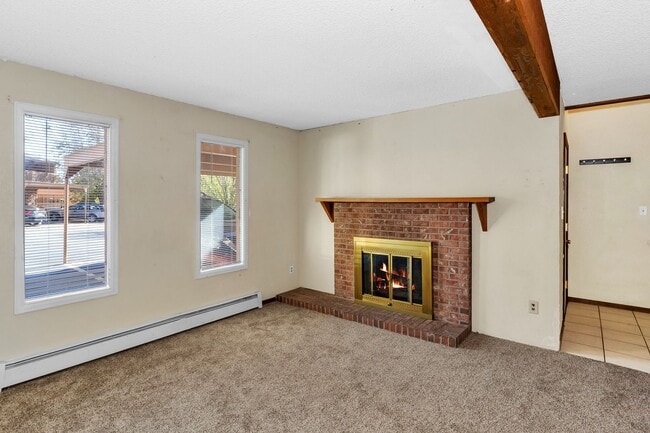 Photo - Wonderful 3 Bedroom Townhouse in Cedar Terrace