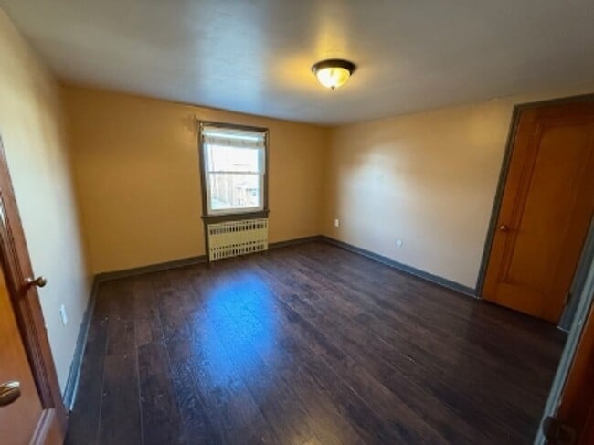 Photo - 122 Division St