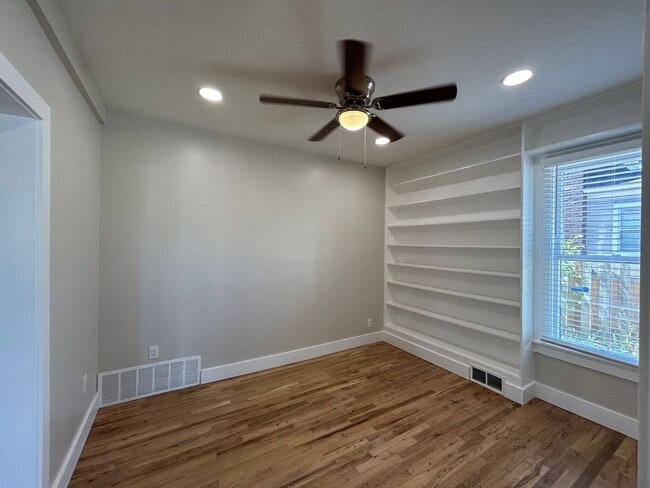 Photo - Gorgeous 3 Bed + Bonus Room, 2 Bath Spacio...