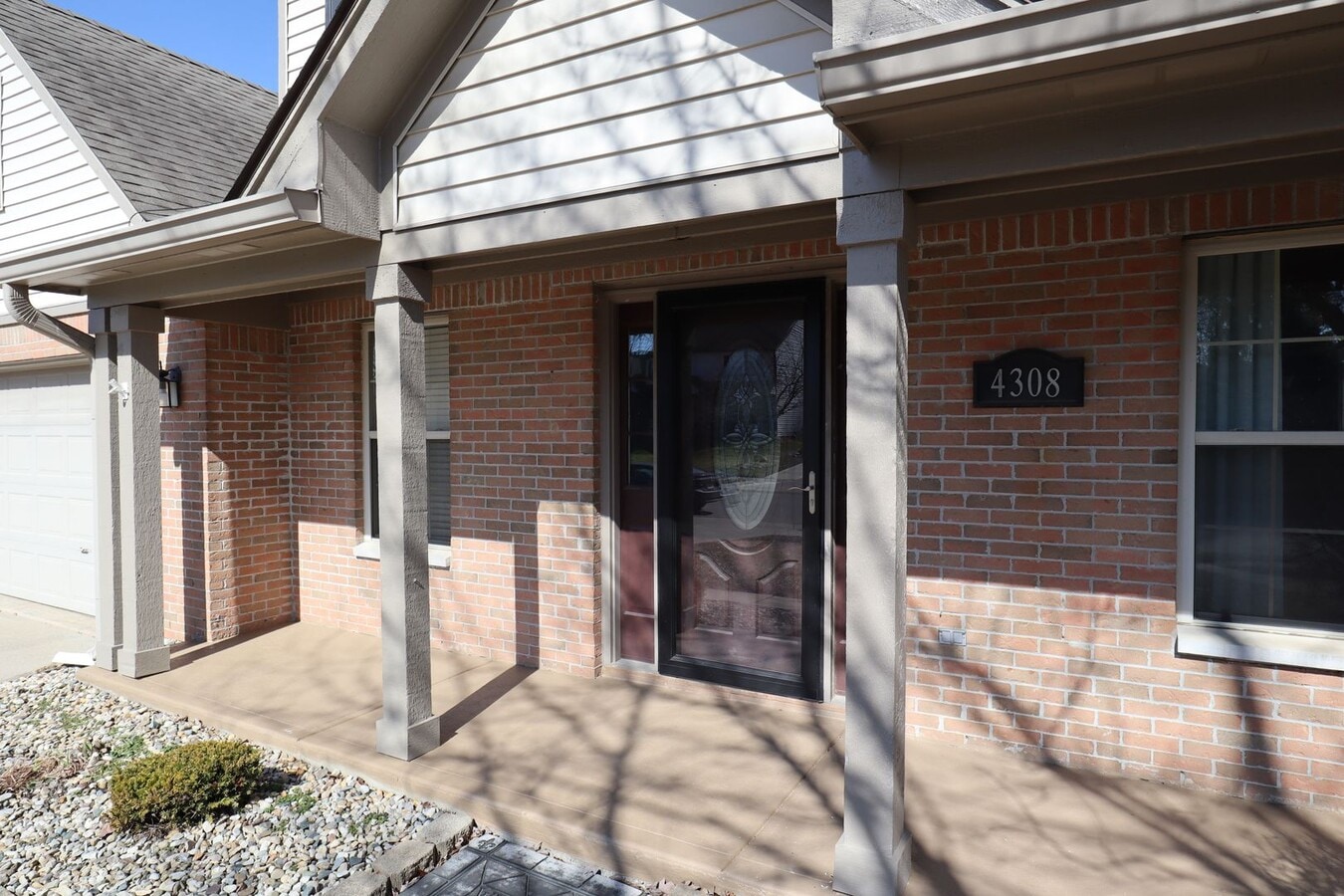 Photo - Beautiful 4 Bedroom Greenwood Home!