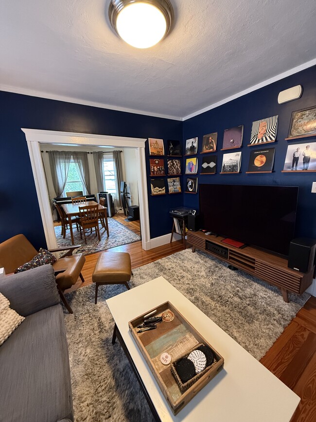 Photo - 5 Belmont Sq Unit 5 Belmont SQ, 2
