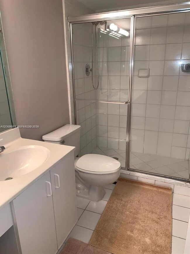 Photo - 3300 NE 191st St Unidad 1101