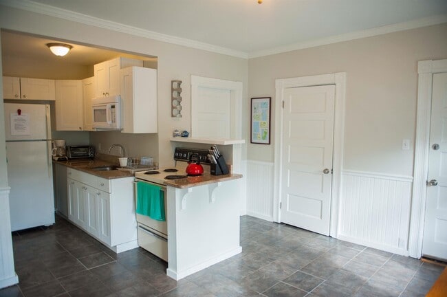 Photo - 90 Longwood Ave Unit 1