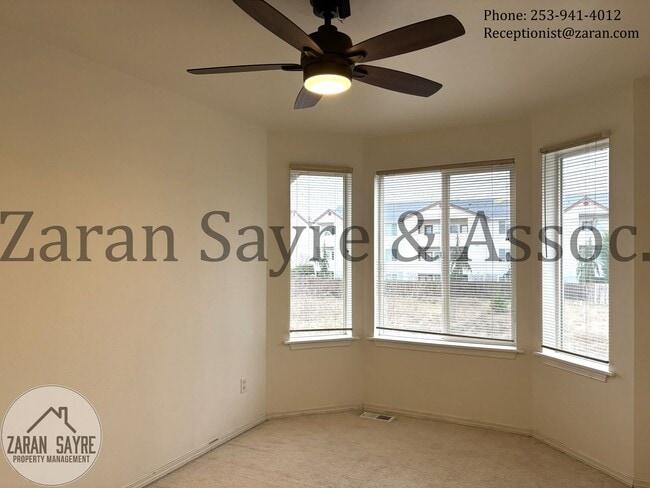 Photo - 178- Great 3 Bedroom Townhouse Condo in Milton!