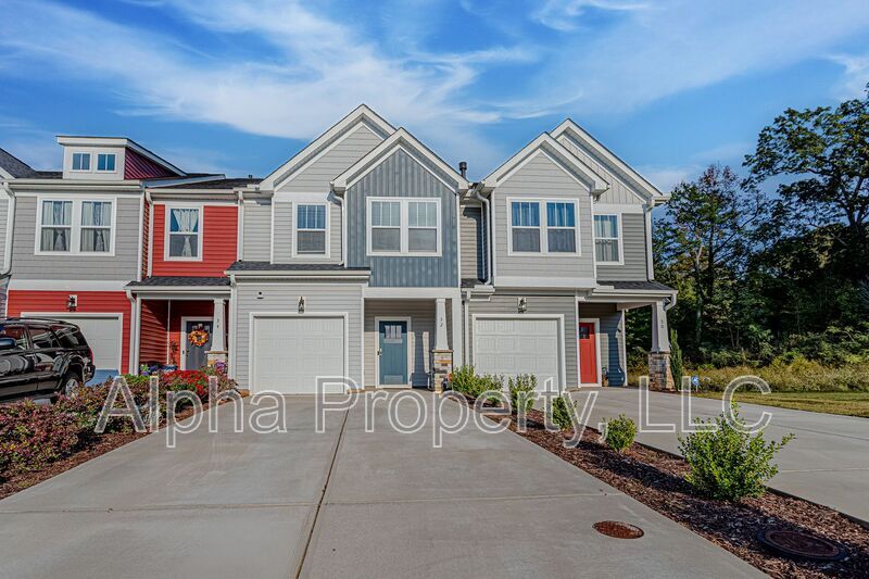 Photo - 30 Mardale Ln