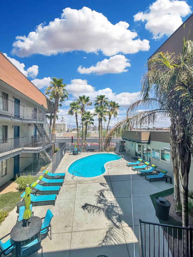 Photo - The Point on Flamingo