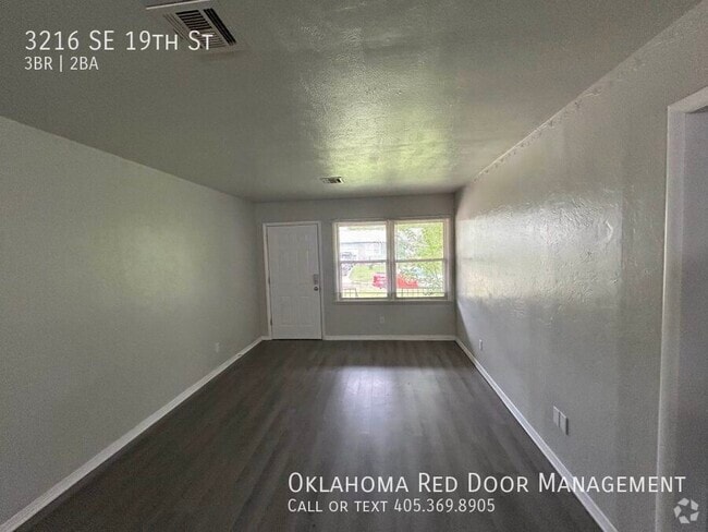 Building Photo - 3216 SE 19th St Rental