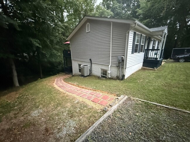 Photo - 11570 Tomahawk Trail W