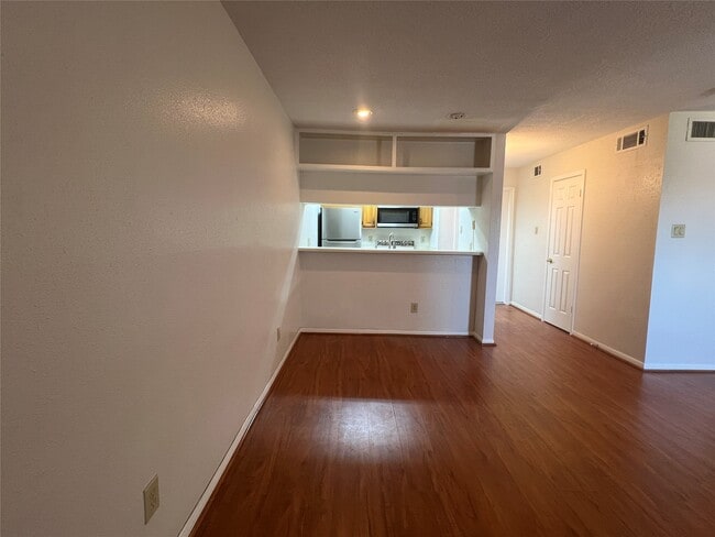 Photo - 2826 S Bartell Dr Unit 21