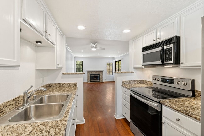 Photo - 12059 Alta Carmel Ct Unit 168