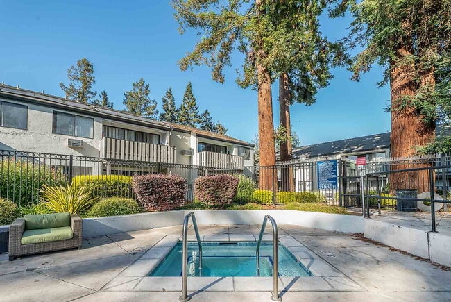 Photo - Riley Square