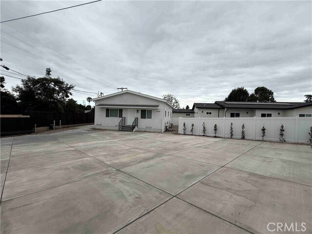 Building Photo - 9132 Balcom Ave