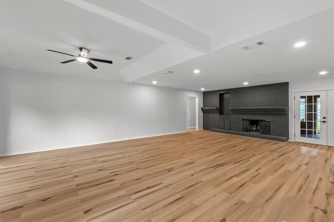 Photo - 801 Lime Rock Dr