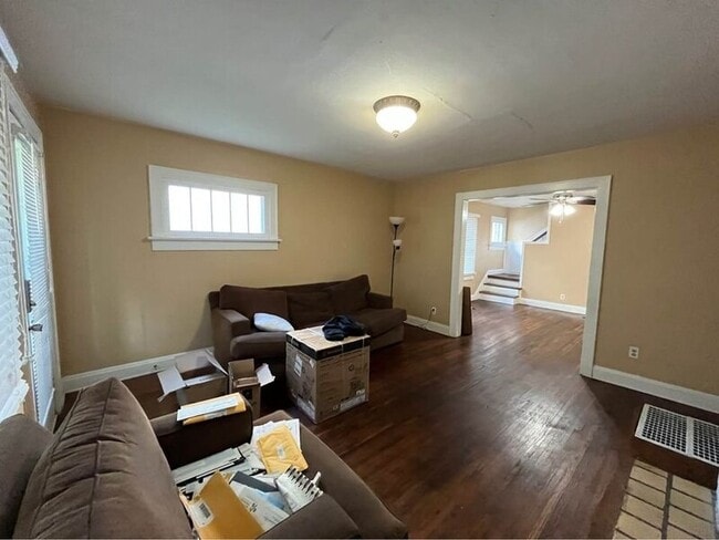 Photo - 255 Southwood Ave