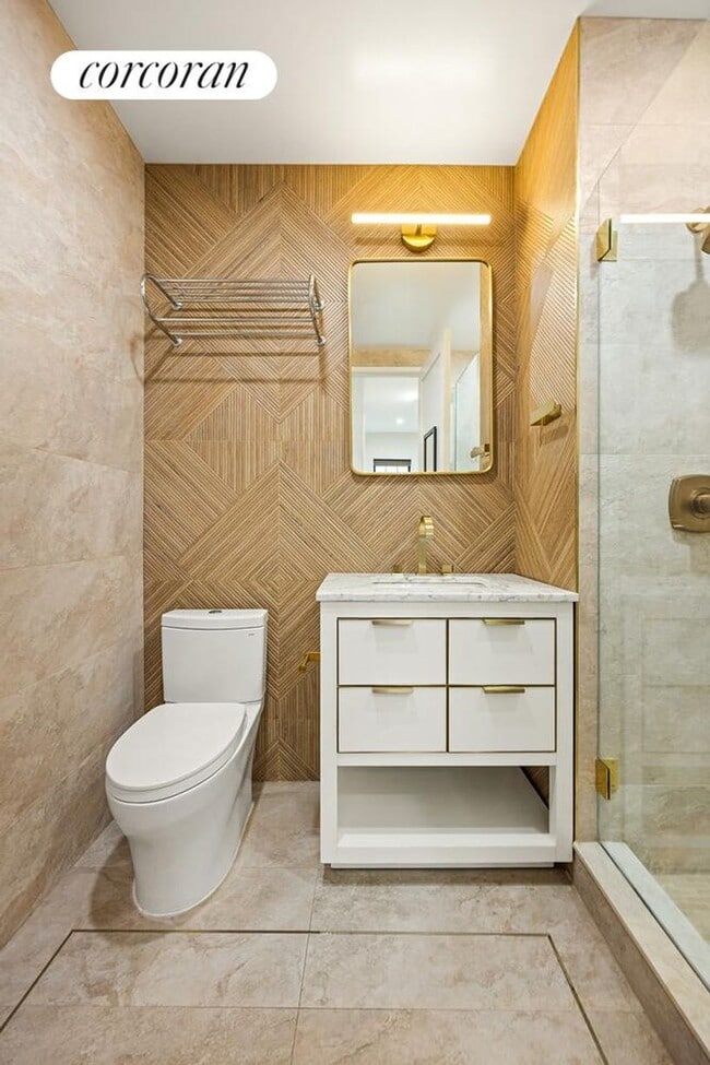 Photo - 573 Gates Ave