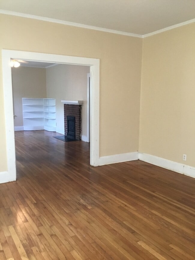 448 Willowbrook Ave