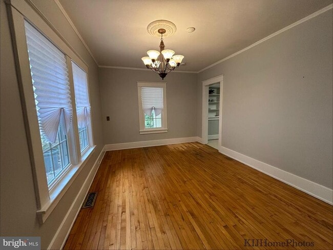 Photo - 7051 Eastern Ave NW
