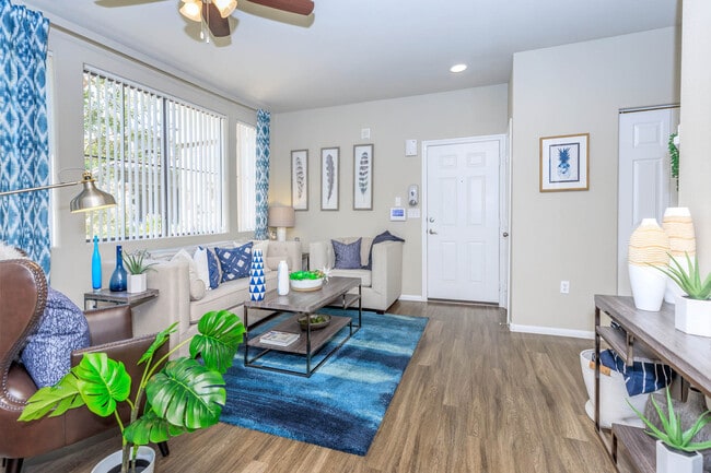 The Jewel 1140 SQFT 2 Bed 2 Bath